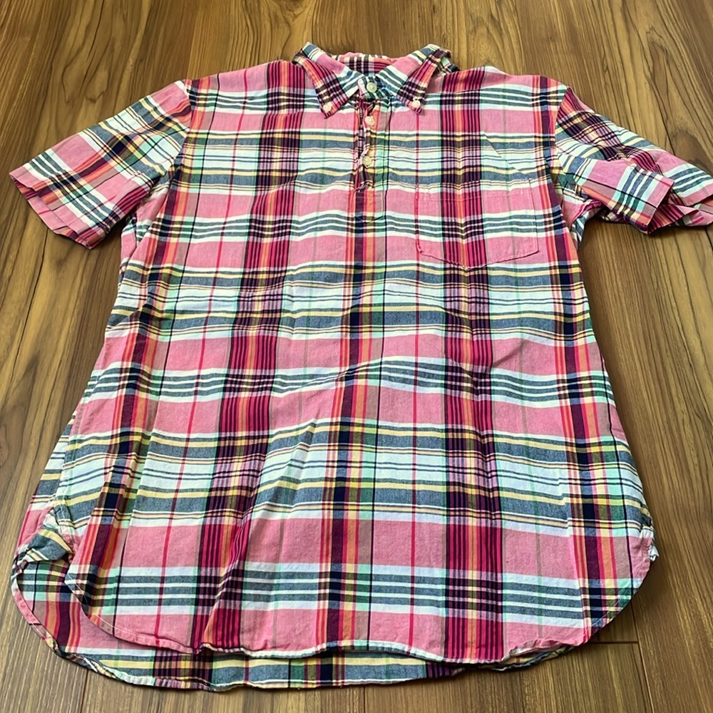 Brooks Brothers Red Fleece shirt. Tried on once.